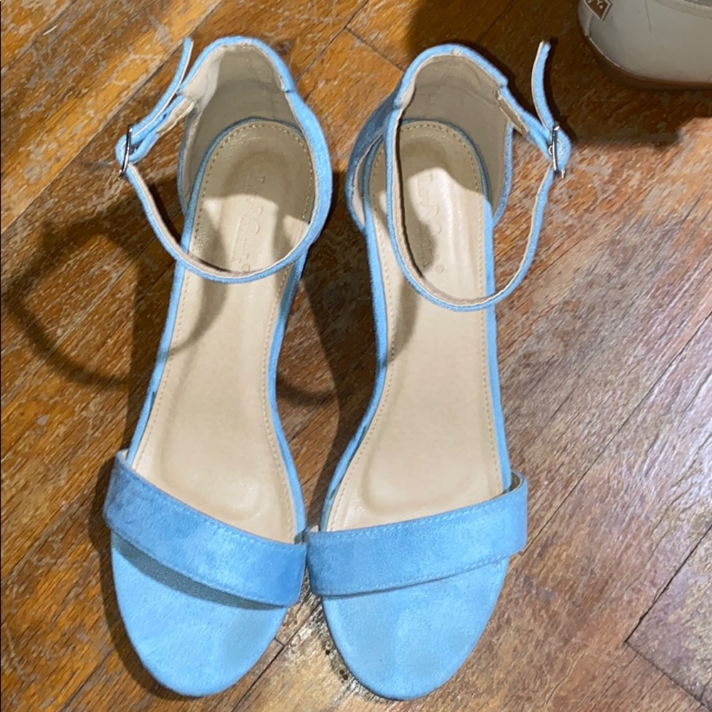 Light blue high heels